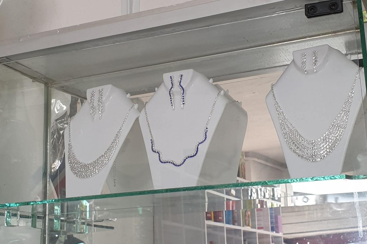 Exhibidor Soporte Cuello Collar Base Cadenas