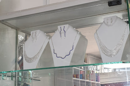 Exhibidor Soporte Cuello Collar Base Cadenas