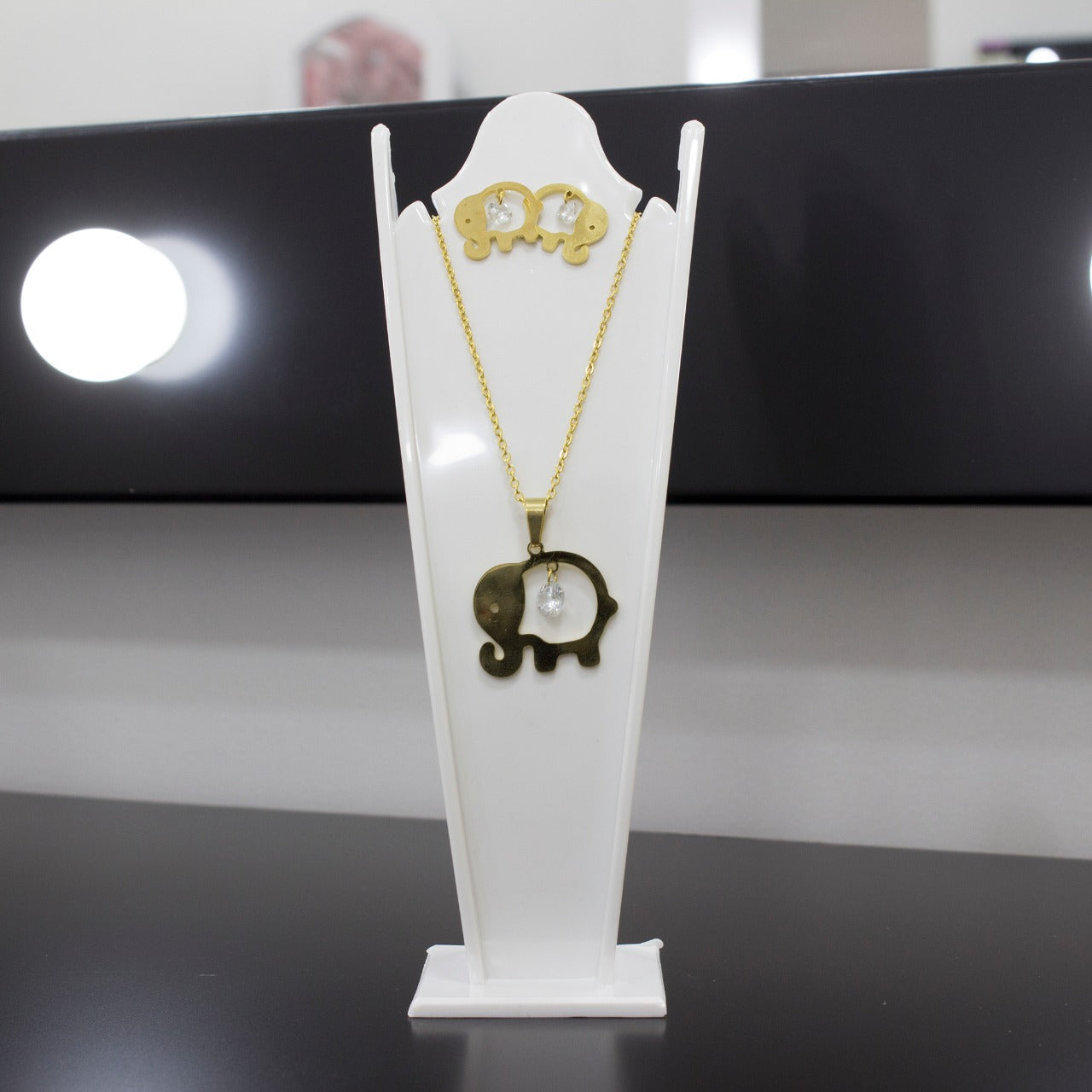 Exhibidor Soporte Cuello Collar Fantasma Base Cadenas