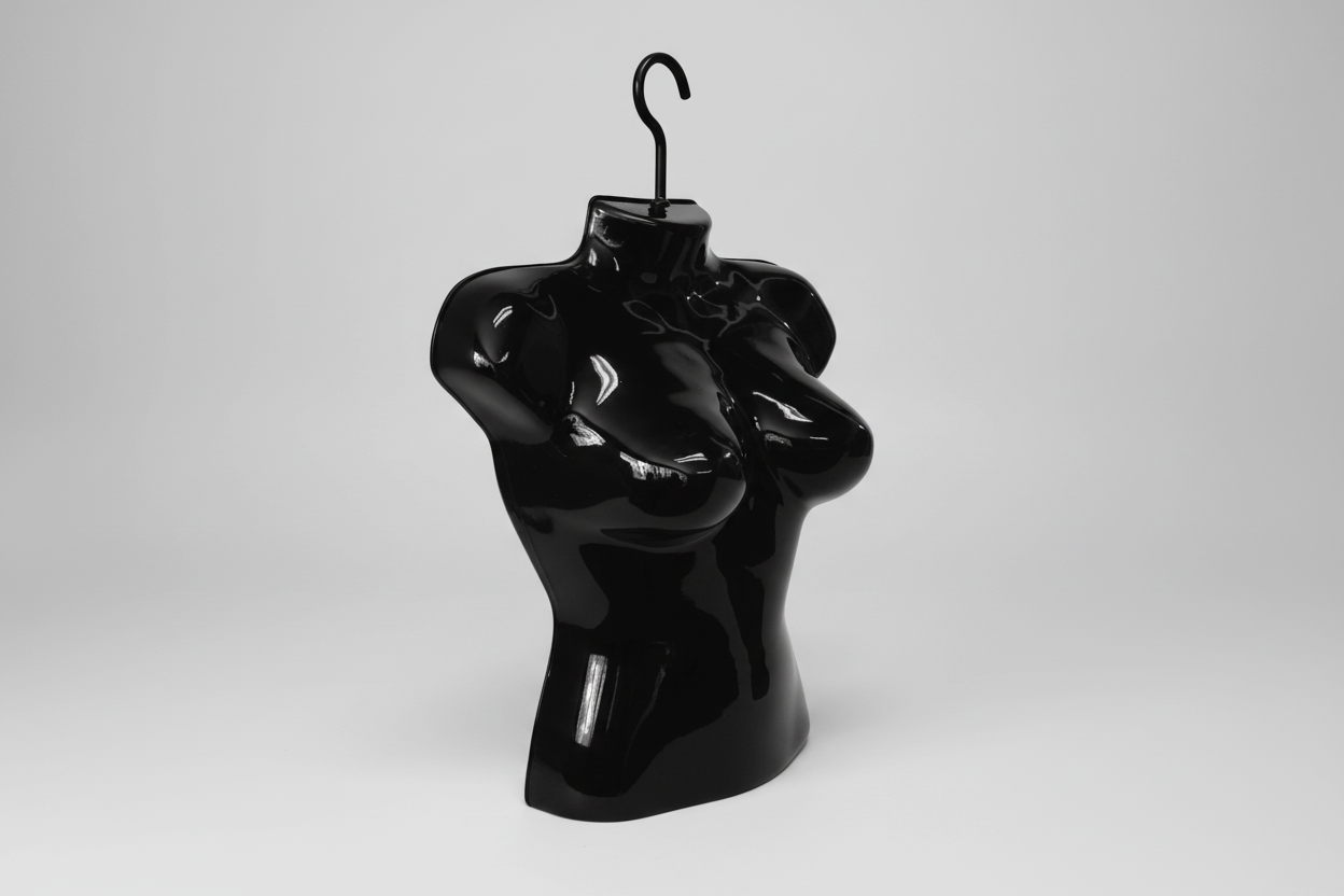 Torso maniquí de mujer medio cuerpo