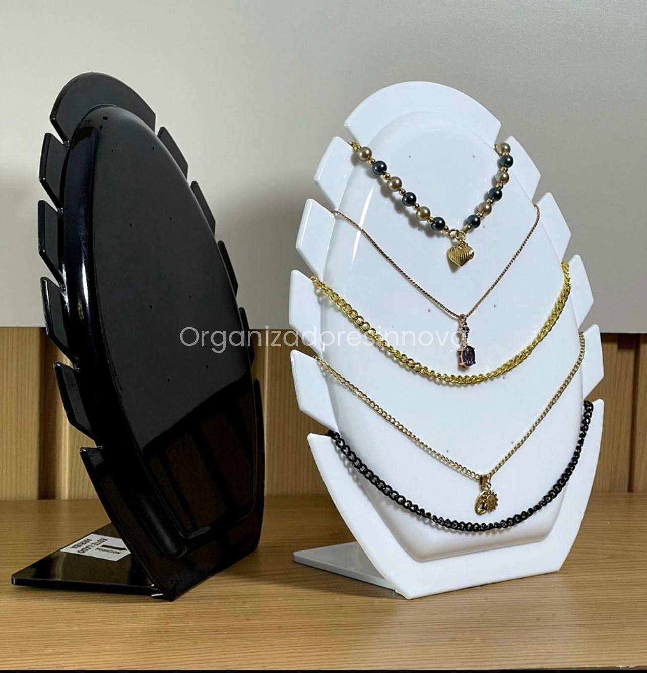 Exhibidor Soporte Cuello Collar Tipo Hoja Base Cadenas 5 puestos