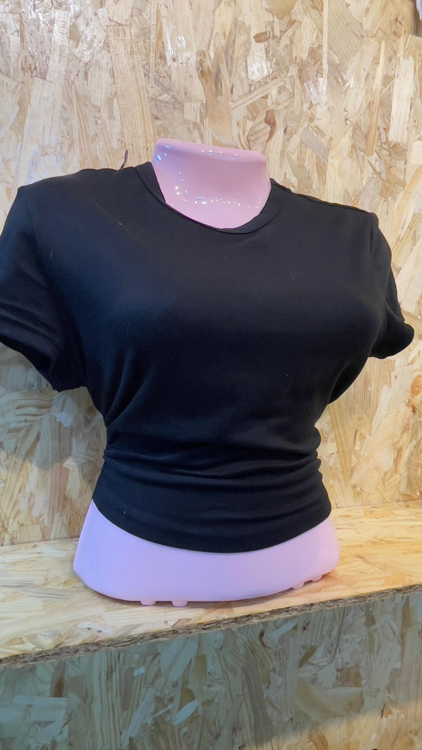 Torso maniquí de mujer medio cuerpo